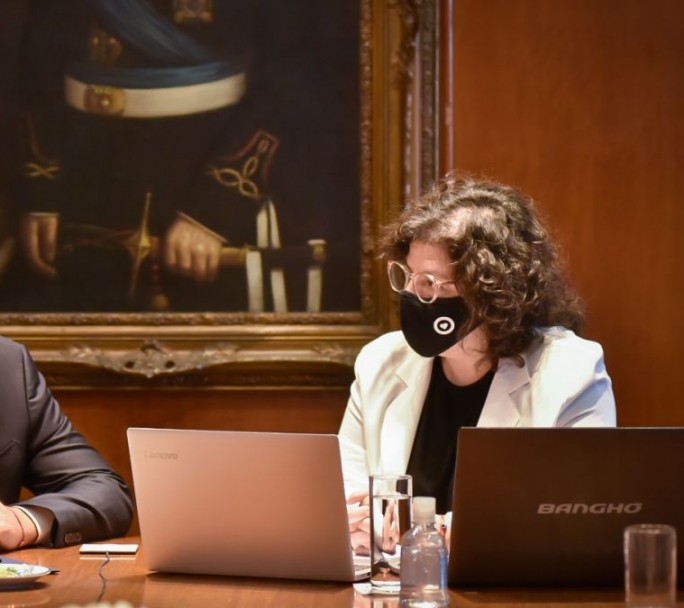 Hoy se recibirán formalmente las primeras vacunas Sputnik V elaboradas en el país