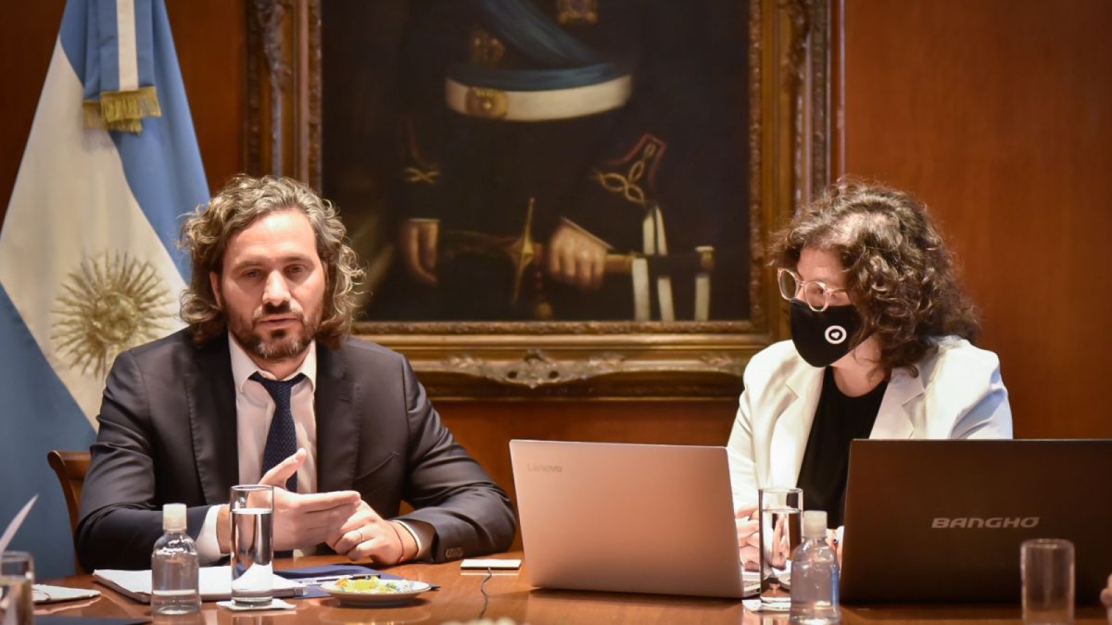 Hoy se recibirán formalmente las primeras vacunas Sputnik V elaboradas en el país