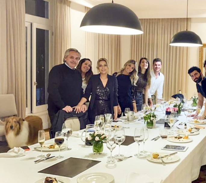 Juntos por el Cambio pedirá Juicio político al Presidente, luego de conocerse una fotografía en Olivos