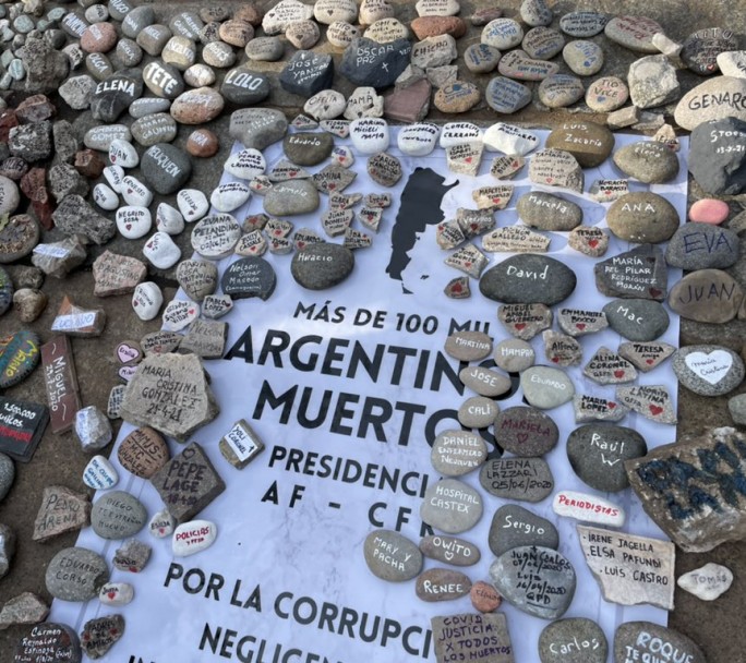 Diputados piden mediante cautelar, que las piedras de la marcha están en un lugar público