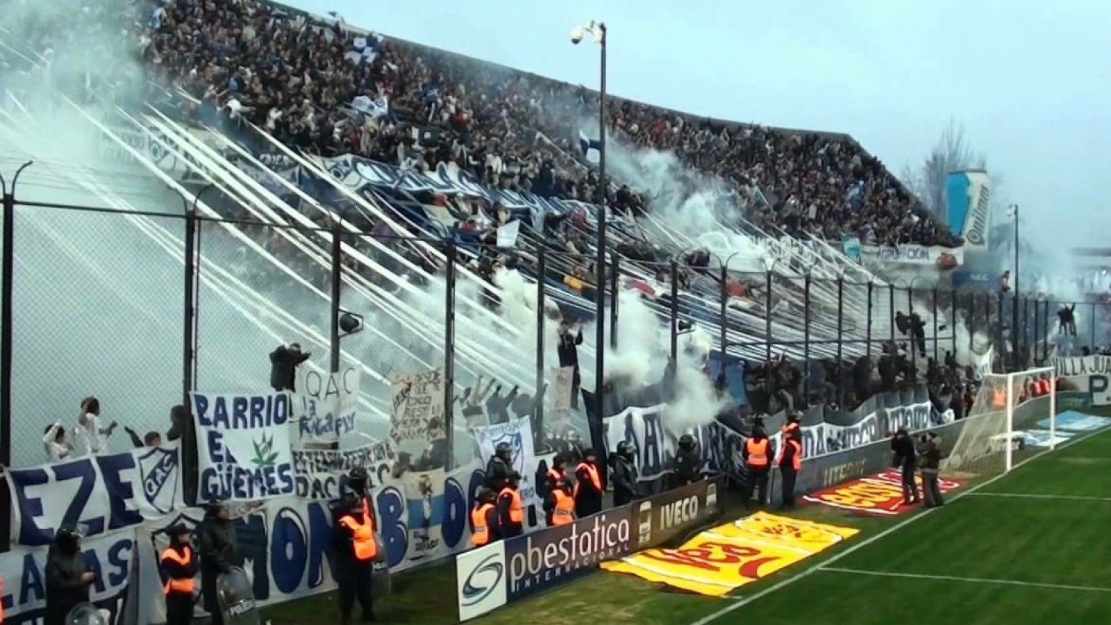 Matías Lammens: "a fines de septiembre volverá el público a las canchas"