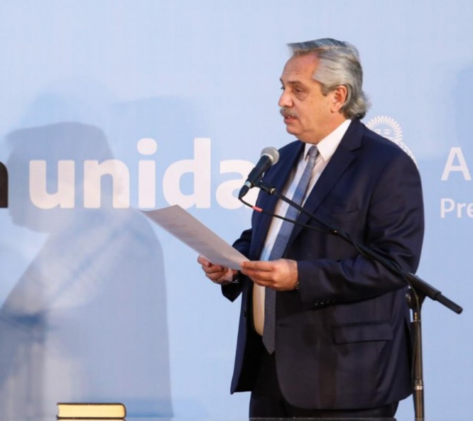 El presidente llega a la Rosada para el juramento de los nuevos ministros