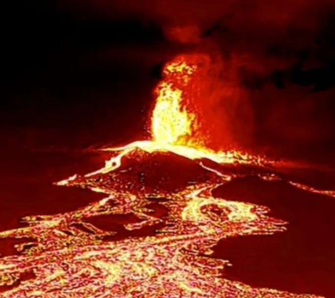 Más de 350 casas quemadas en Canarias