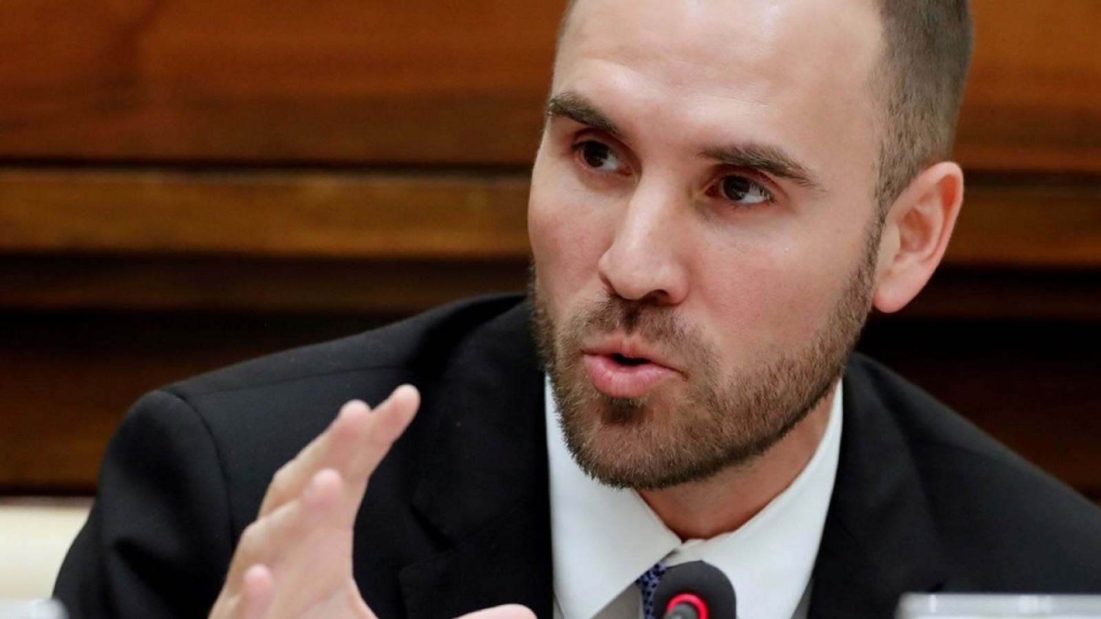 Guzmán prepara más medidas económicas que pongan plata en el bolsillo de los electores