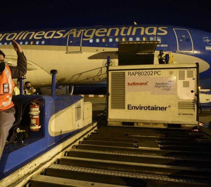 Llegan a Argentina más de 3 millones de vacunas Sinopharm