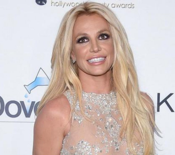 Se suspendió la tutela legal que tenía el padre sobre Britney Spears