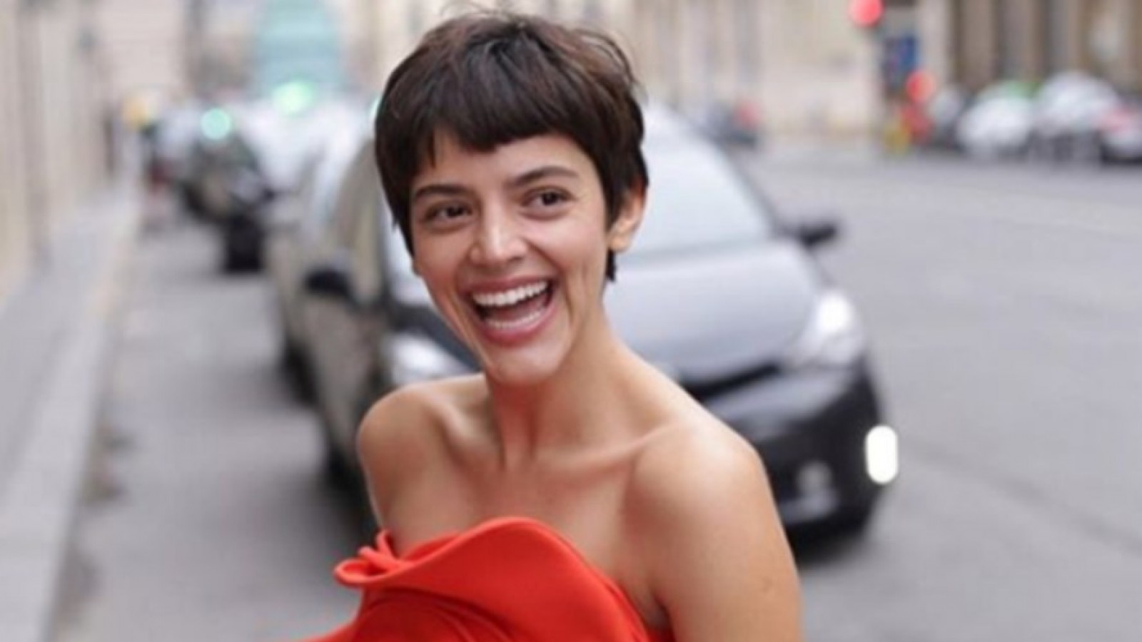 Calu Rivero sorprendió con su nuevo DNI y su firma