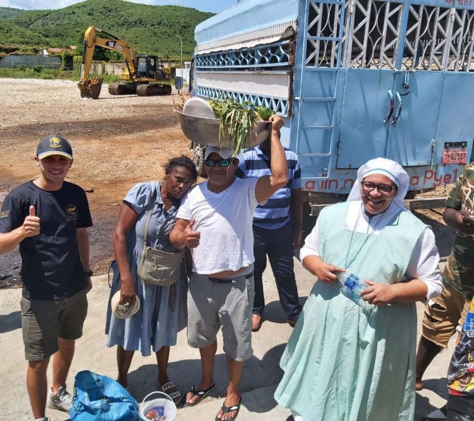 México se suma a la búsqueda del yate desaparecido