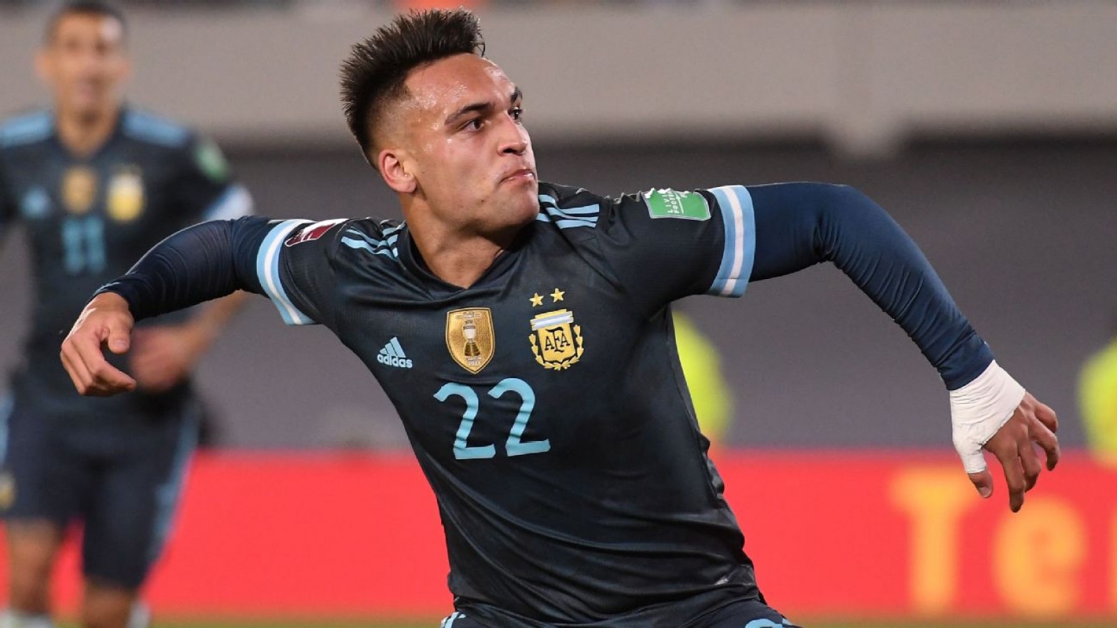 La selección le ganó a Perú con un gol de cabeza de Lautaro Martínez