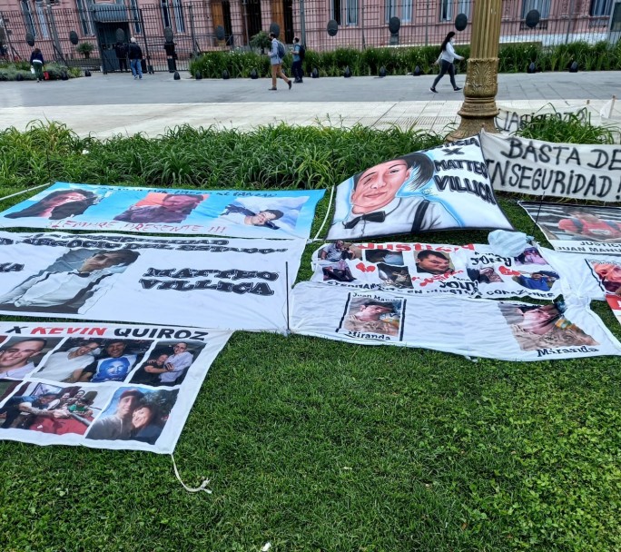 Familiares de víctimas de inseguridad en la provincia, piden ser recibidos por Alberto Fernández