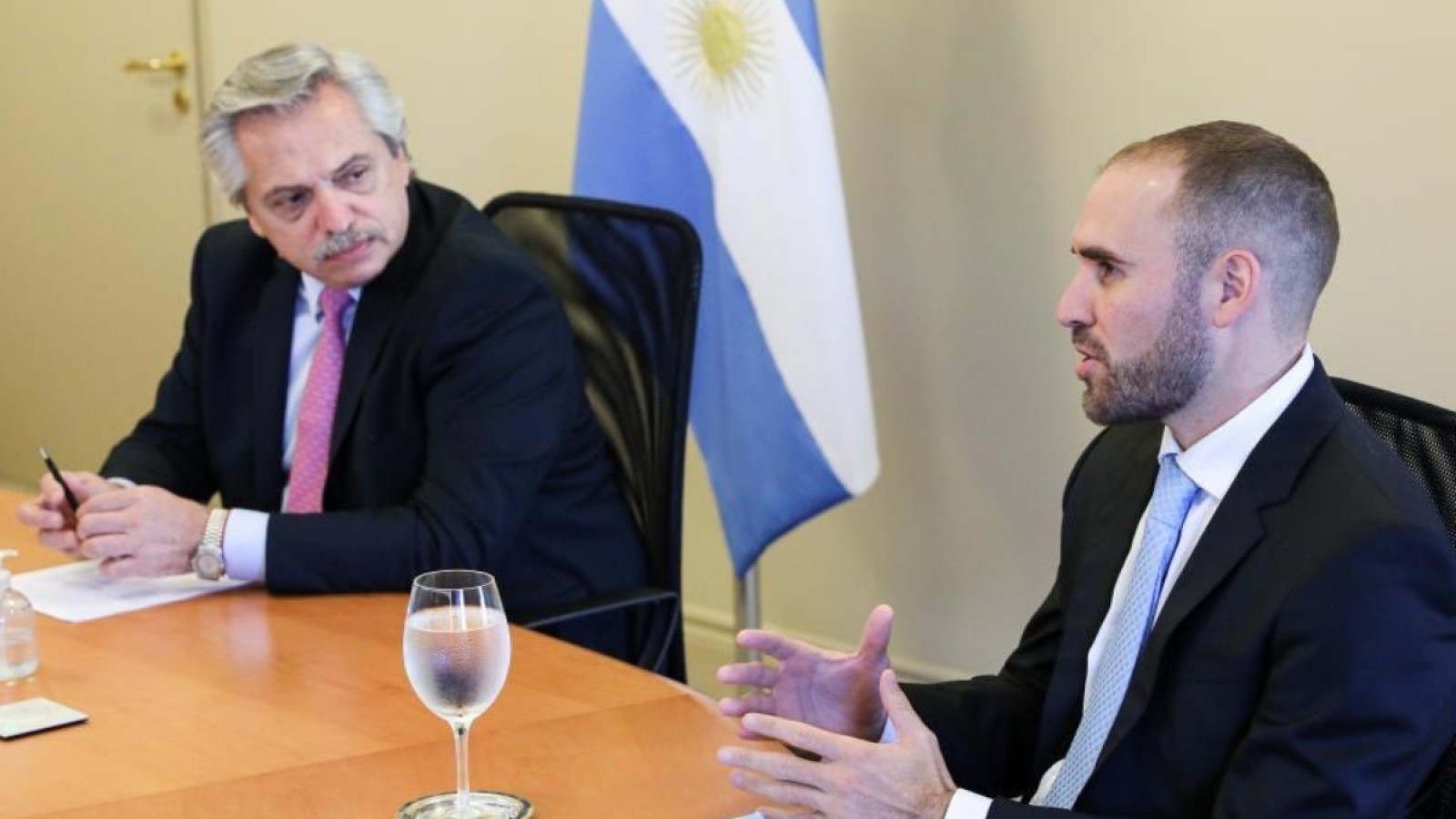 El Gobierno busca negociar la deuda con el FMI en Roma