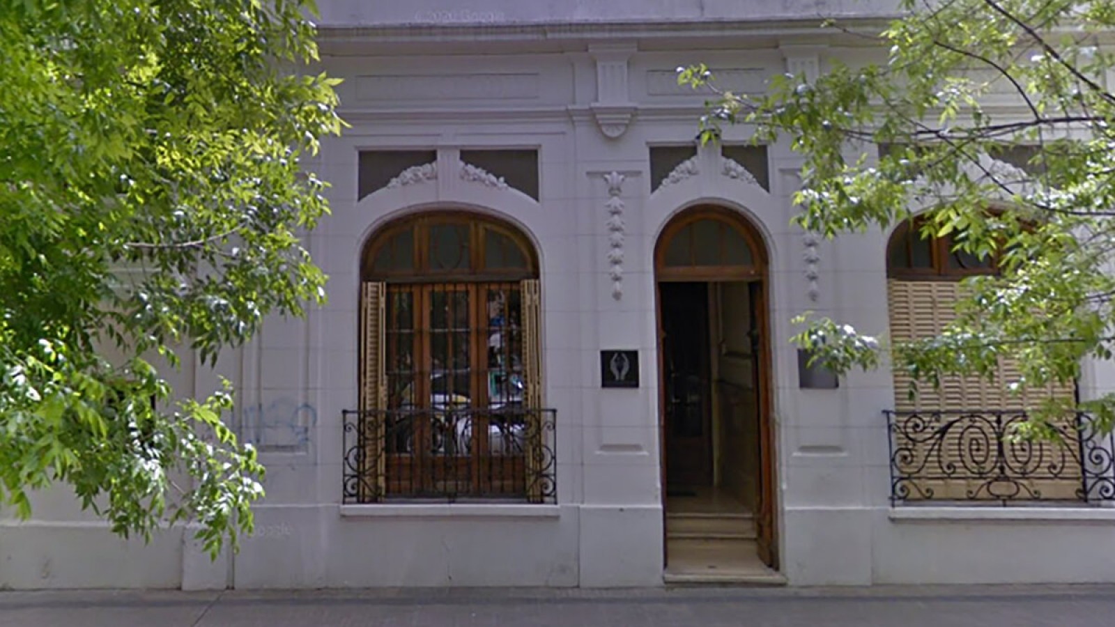 Una clínica psiquiátrica informó que murió por causas naturales, pero luego comprobaron que fue ahorcado