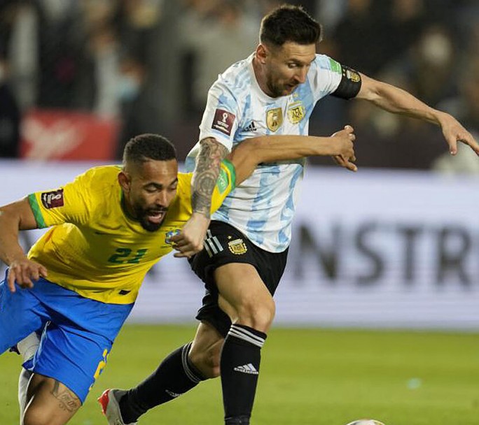 Argentina empató sin goles con Brasil y se clasificó para el Mundial de Qatar