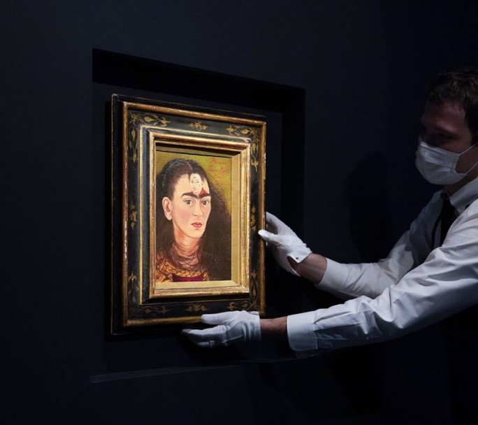 El argentino Eduardo Costantini compro por 35 millones una pintura de Frida Kahlo