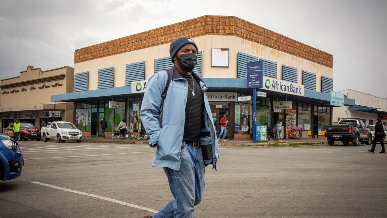 Un informe técnico de la OMS advierte sobre el elevado peligro del avance de Omicron en el mundo