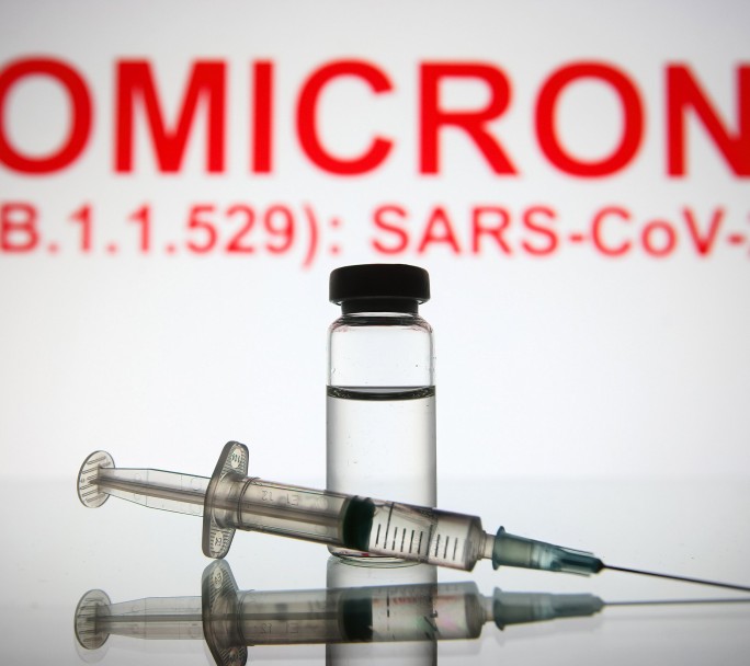 Italia ya tiene una vacuna contra Omicron en fase 1 y reclaman financiamiento para terminarla