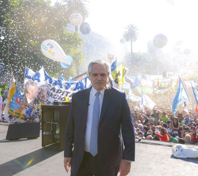 El Gobierno planea un nuevo acto político "necesitamos más presencia en la calle"
