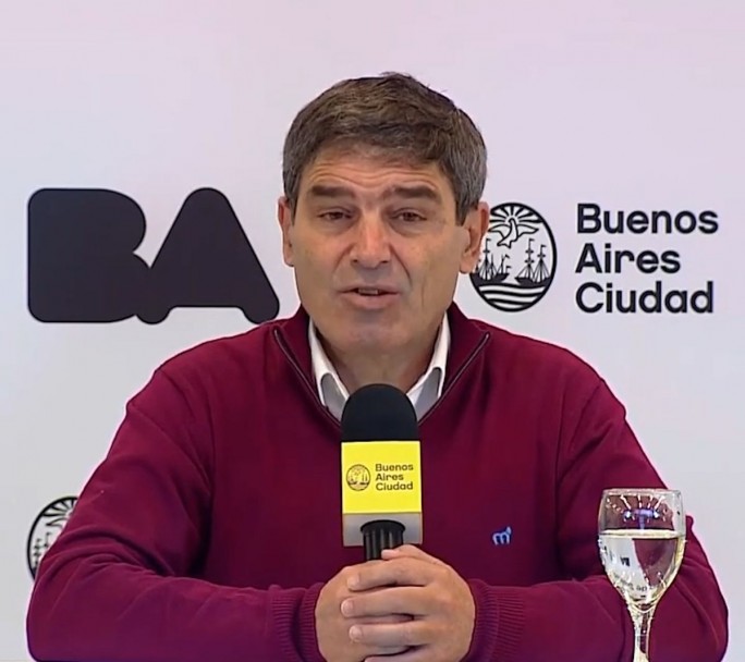 Fernán Quirós y una recomendación para el "Día de la democracia"