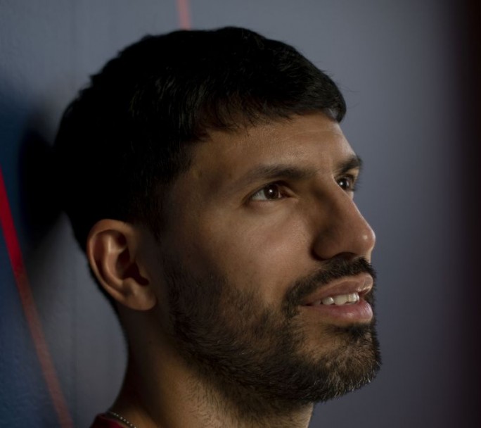 El Kun Agüero se retira del fútbol a los 33 años