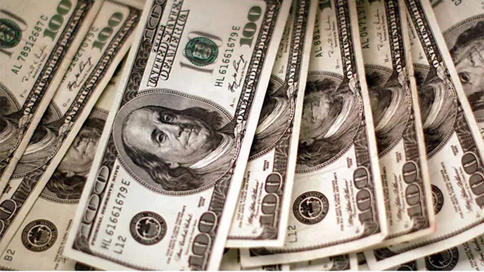 Nuevo récord para el dólar: $210 y sigue subiendo