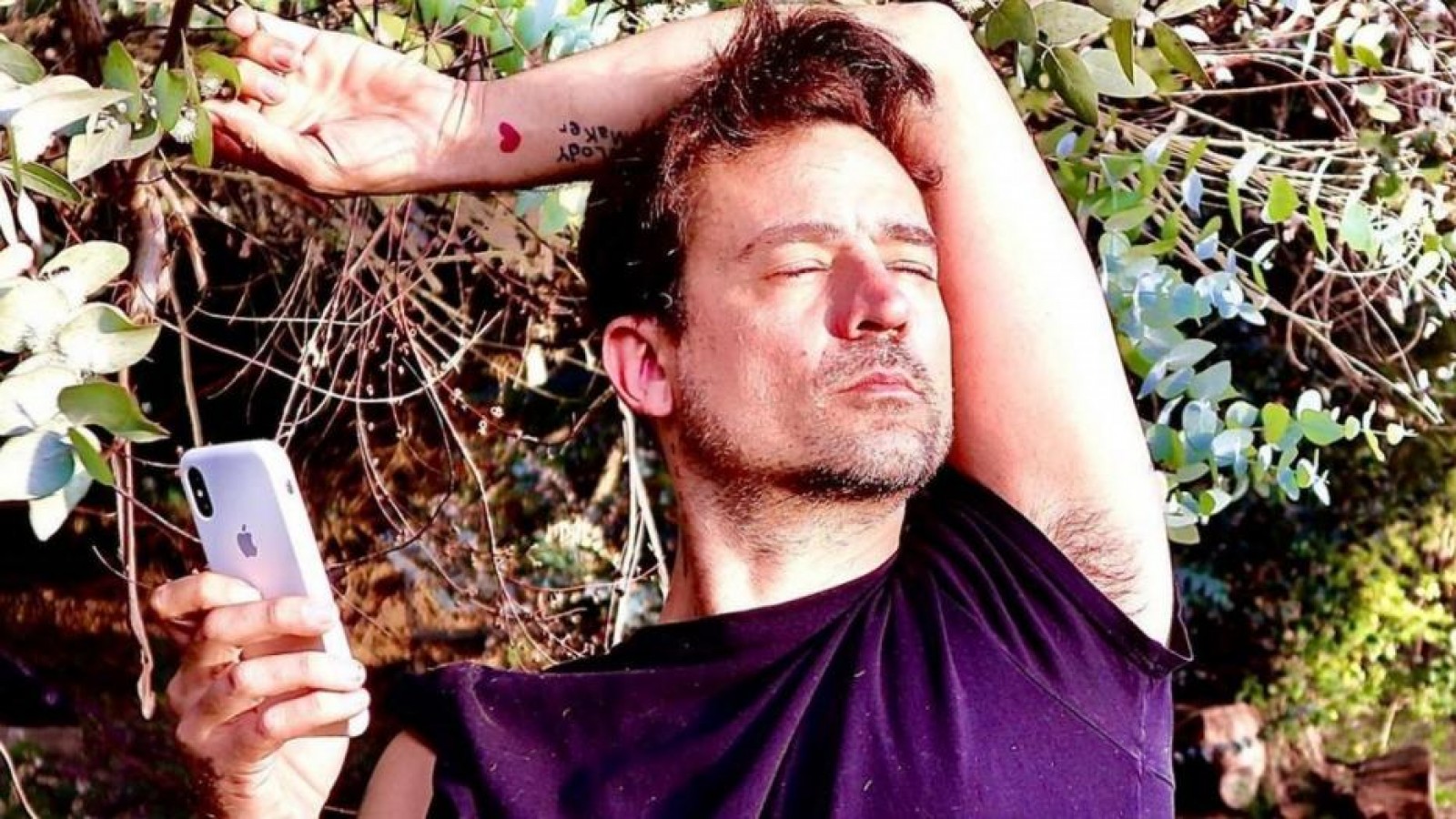 Chano hizo público su número de teléfono y le llegaron mas de 50 mil mensajes