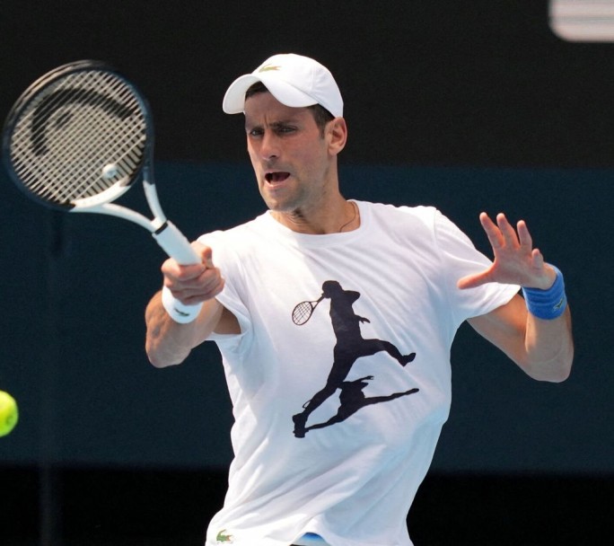 Las autoridades de Australia investigan una mentira en la declaración de ingreso al país de Djokovic