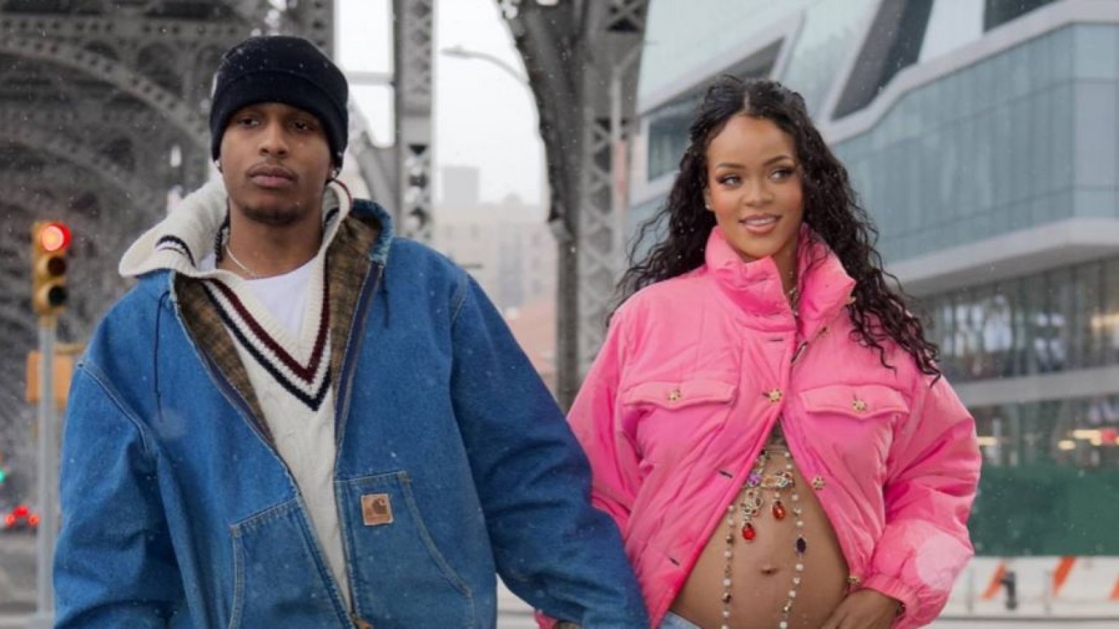 Rihanna esta embarazada de su primer hijo junto al rapero A$AP Rocky