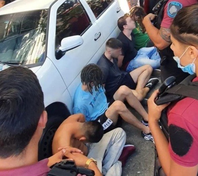 Violación en manada a plena luz del día, son seis los detenidos