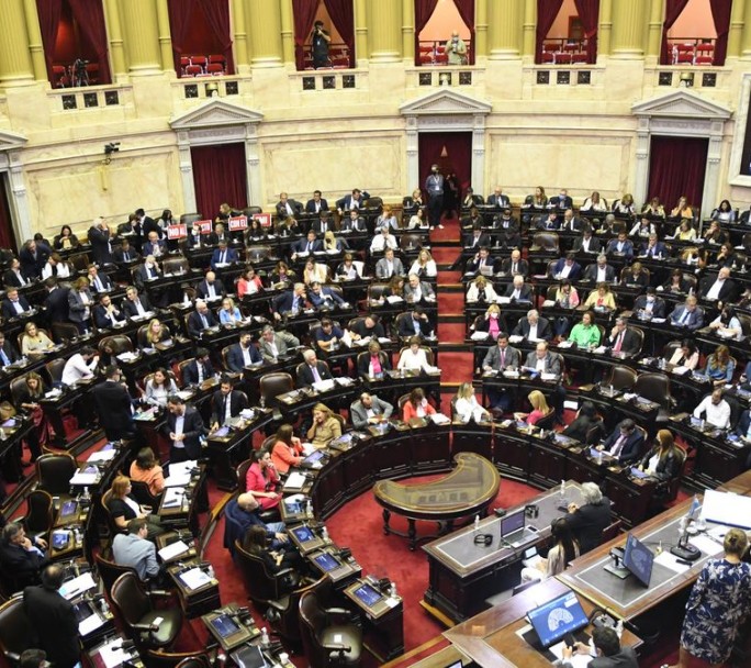 Se debate en el Congreso el Acuerdo con el FMI