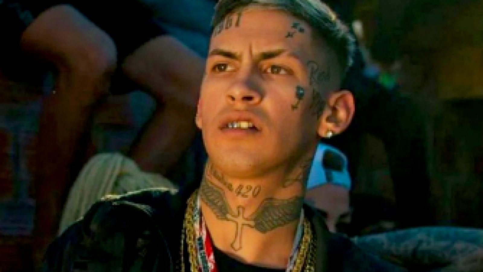 Demoraron a Lgante en el aeropuerto de Chile