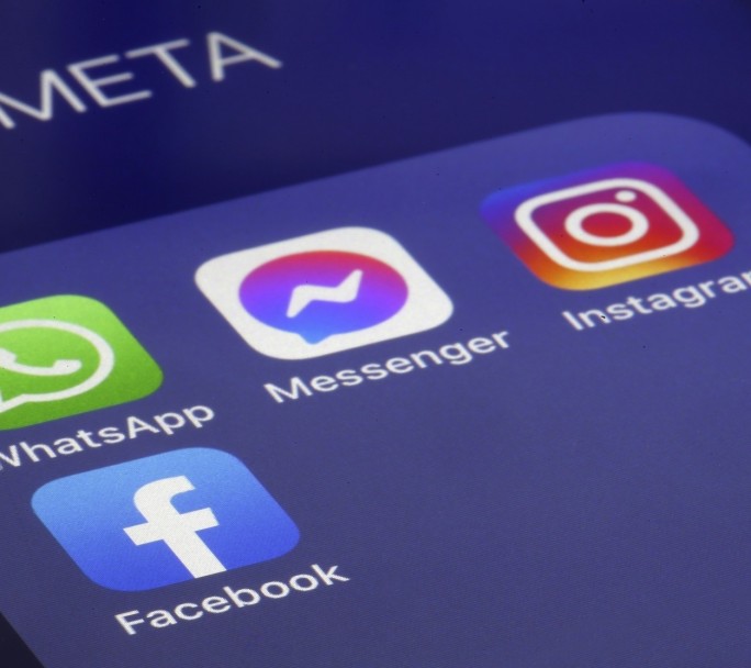 Rusia prohibió en todo el país el uso de Facebook e Instagram