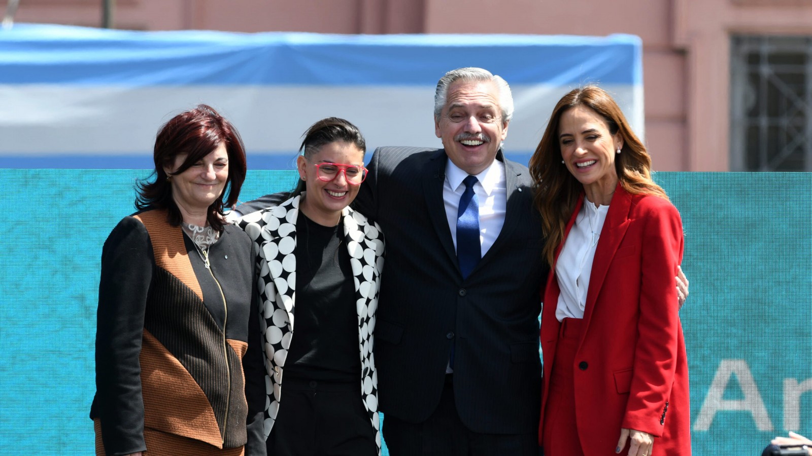 El Presidente le tomó juramento a las nuevas Ministras