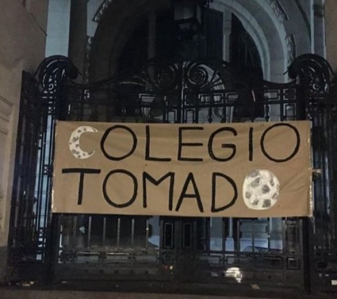 El Centro de Estudiantes tomó el Colegio Nacional