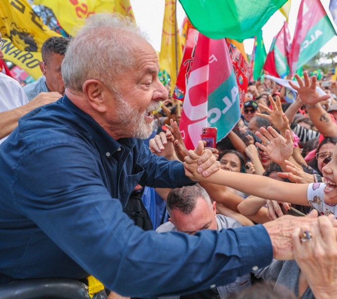 Si gana las elecciones no se presentará a un segundo mandato