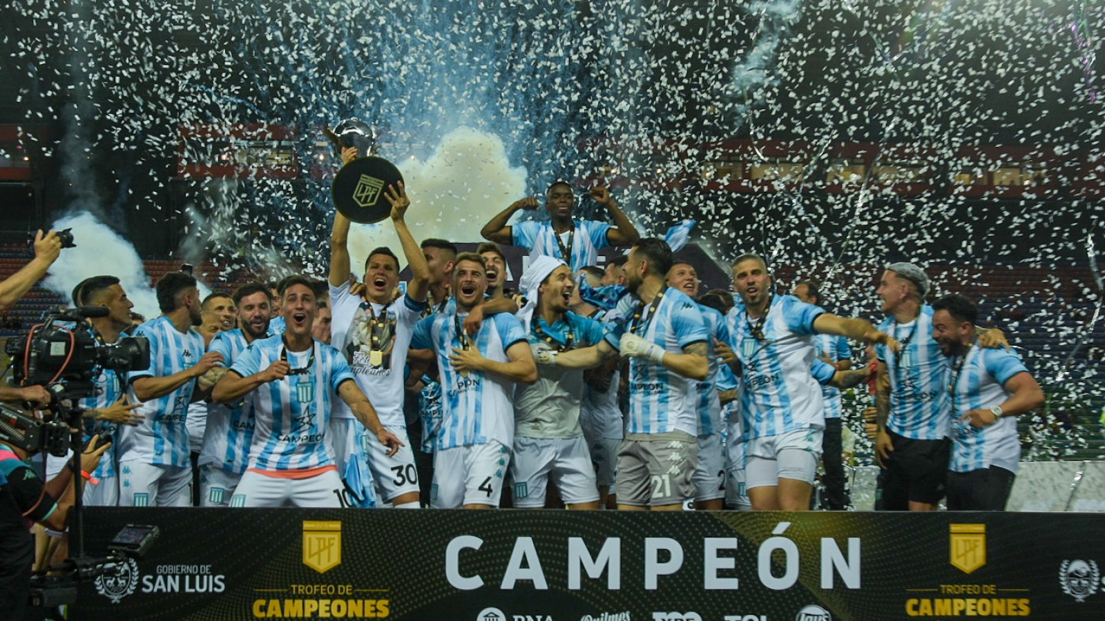 Racing campeón: consiguió el titulo número 38 en su historia