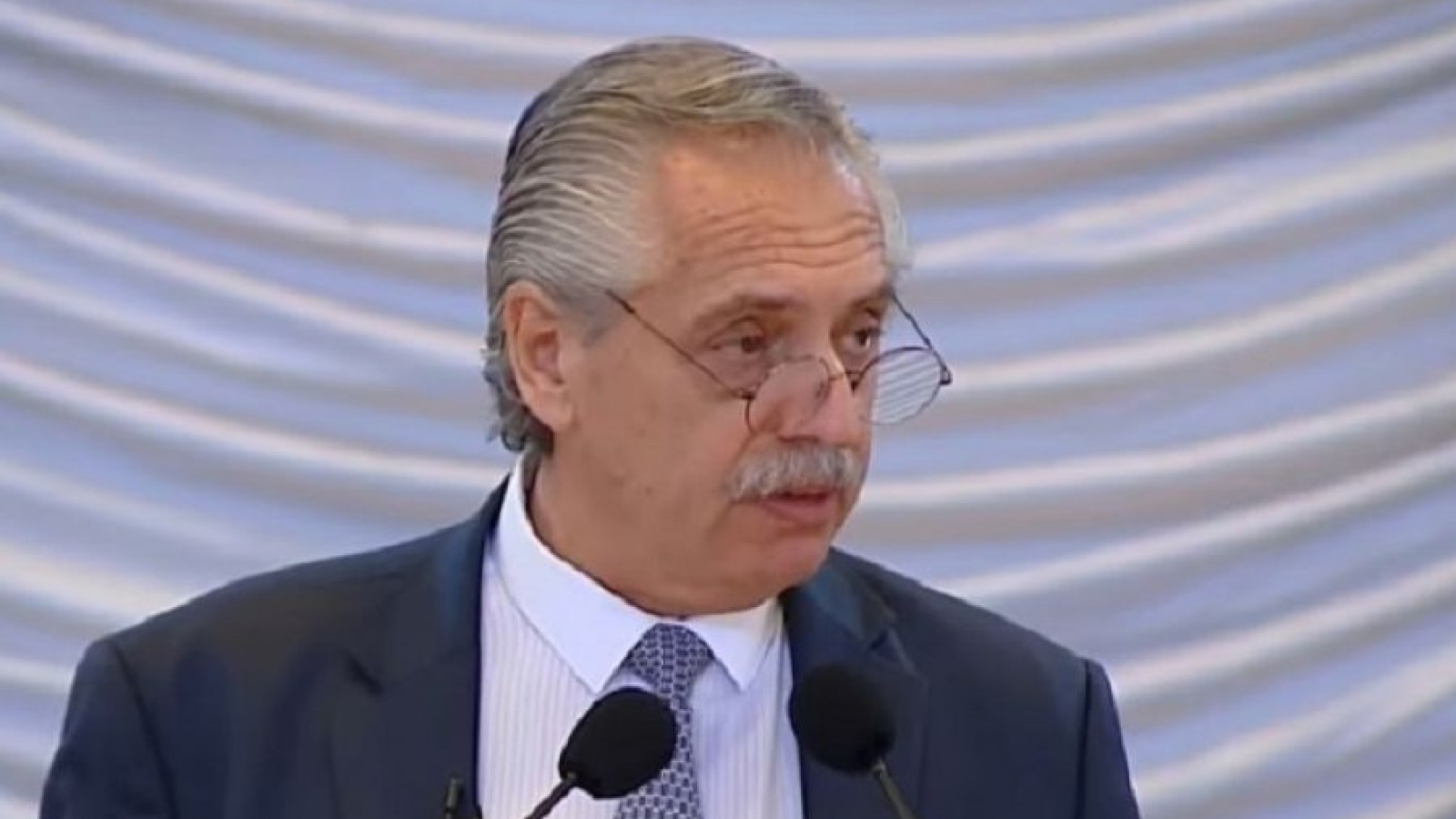 Fernández comunicó que acatará el fallo de la Corte e informó que le pagará a la Ciudad con bonos