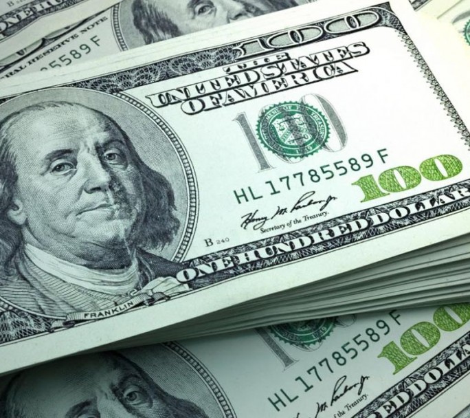 El dólar blue cerró el año en baja a $346