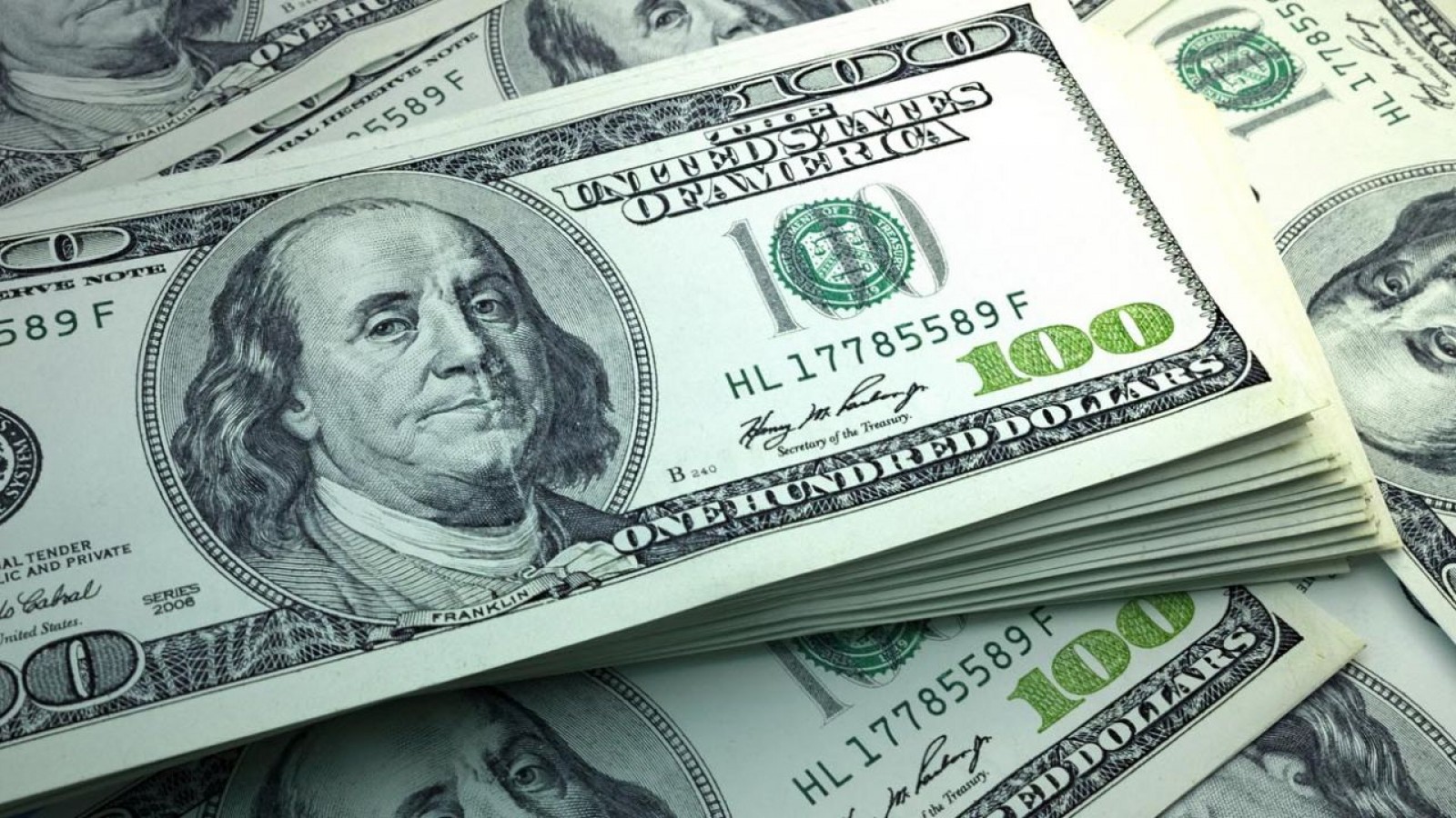 El dólar blue cerró el año en baja a $346