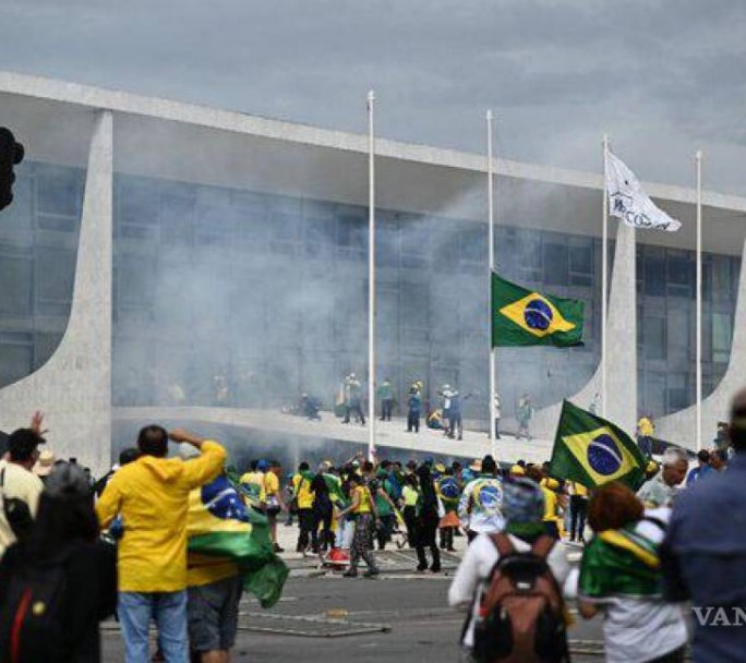 Las autoridades brasileñas comenzaron a investigar el peor ataque contra las instituciones