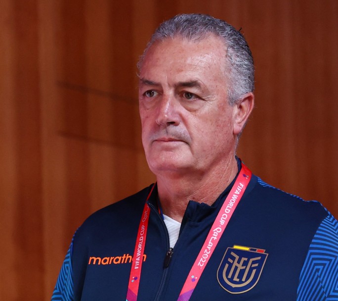 Alfaro se despidió de la Selección de Ecuador a un mes de la finalización del Mundial
