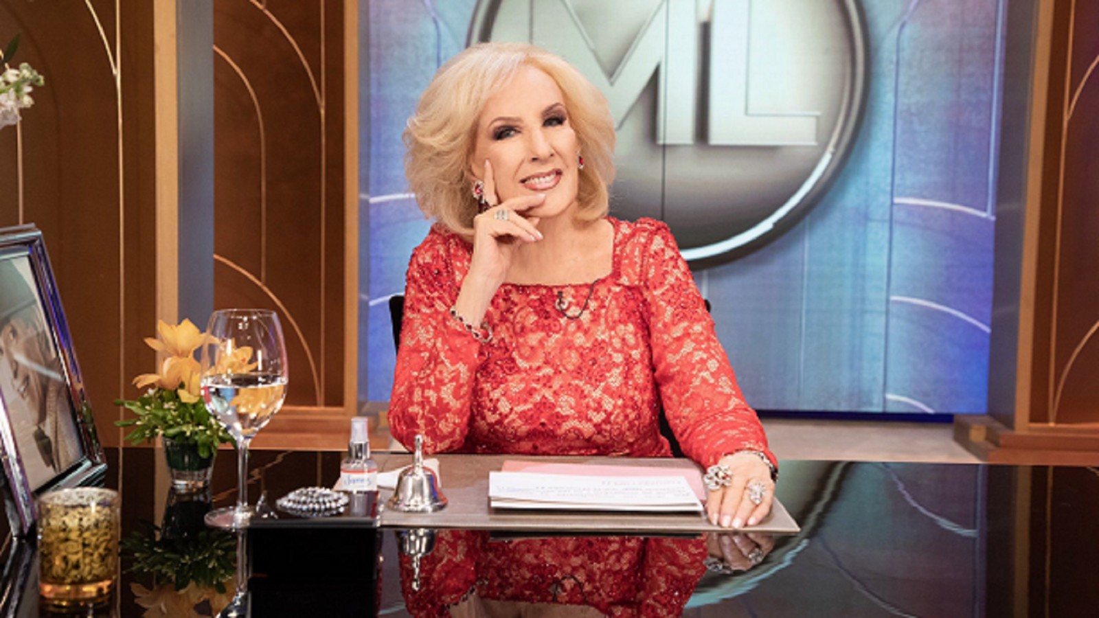 Mirtha Legrand subastó la camiseta firmada por Messi y recaudó más de 11 millones