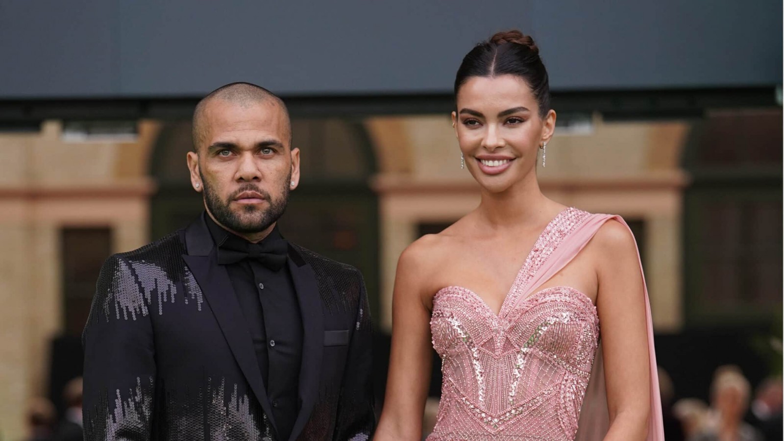 La esposa de Dani Alves visitó por primera vez al futbolista en la cárcel