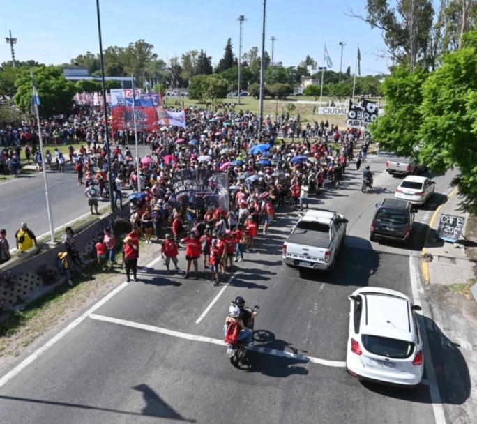 Día de piquetes en todo el país en un reclamo al Gobierno Nacional