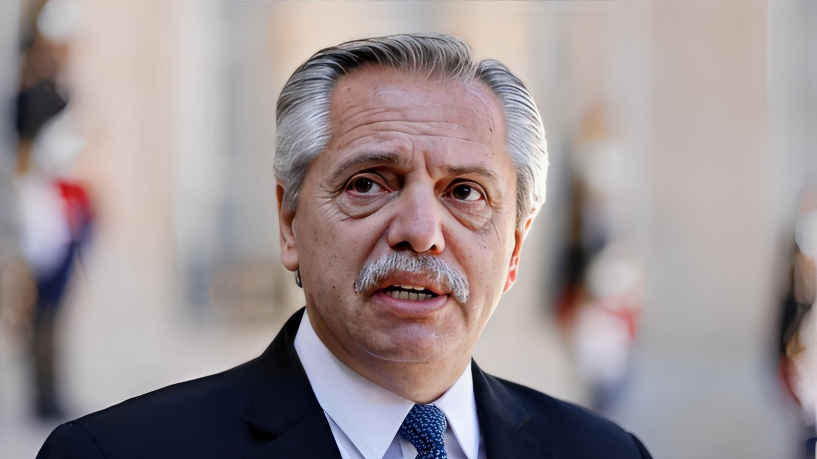 Fernández aseguró que está "cada vez más atento al murmullo de la gente y menos el griterío de la política"