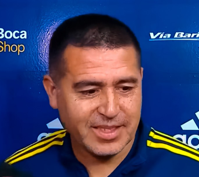 Riquelme respaldó hoy al entrenador Ibarra y deseó que sea el técnico por muchos años más
