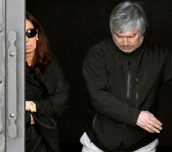 El Tribunal Oral consideró que existió un "plan criminal" por parte de Cristina y Lázaro Báez