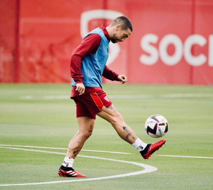 No autorizaron al "Papu" Gómez a viajar con la Selección argentina