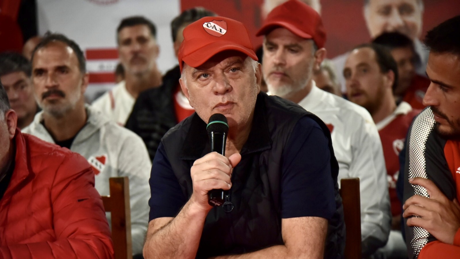 Grindetti reemplaza a Doman como presidente de Independiente