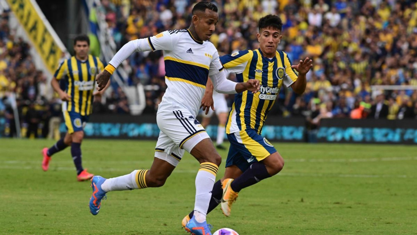 Boca empató en la última jugada 2 a 2 con Rosario Central