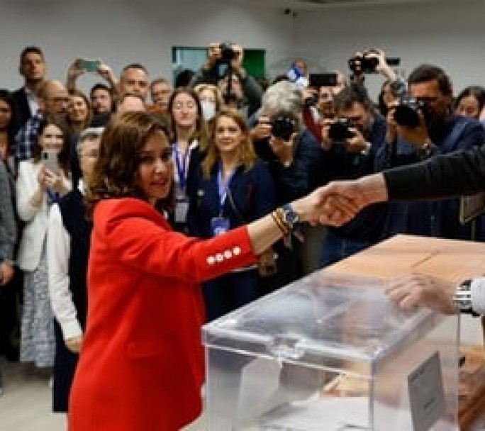 Opositores del Partido Popular se impusieron en elecciones regionales